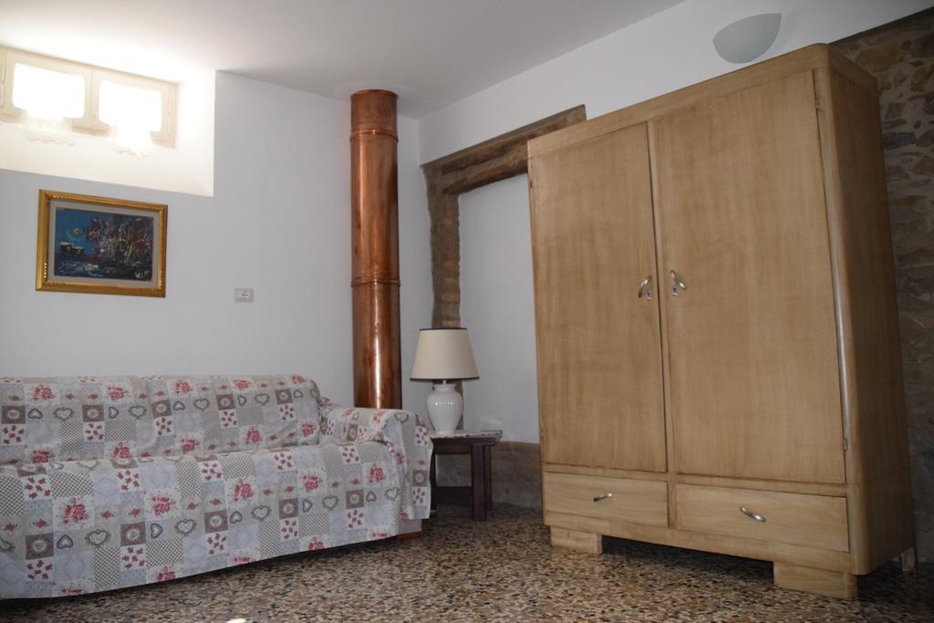 Apartment Casa Antica Chianni Exterior photo